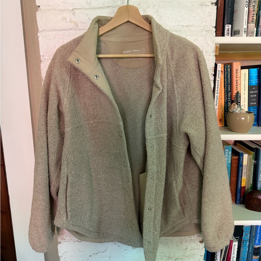 Outdoor Voices Tan Teddy Jacket Cozy and Versatile